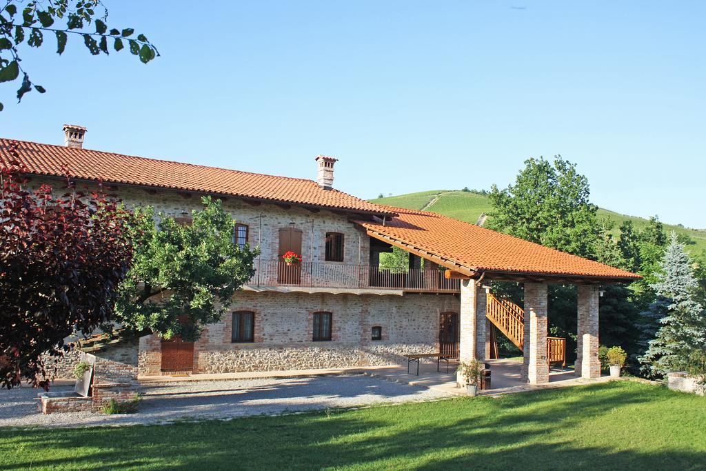 Cascina Stralla Farigliano المظهر الخارجي الصورة
