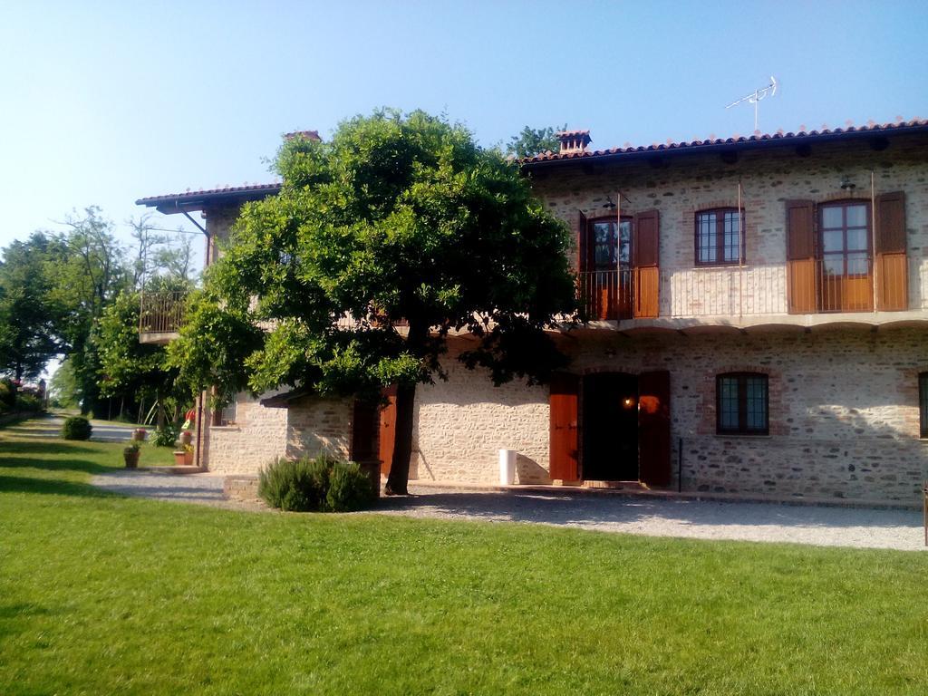Cascina Stralla Farigliano المظهر الخارجي الصورة